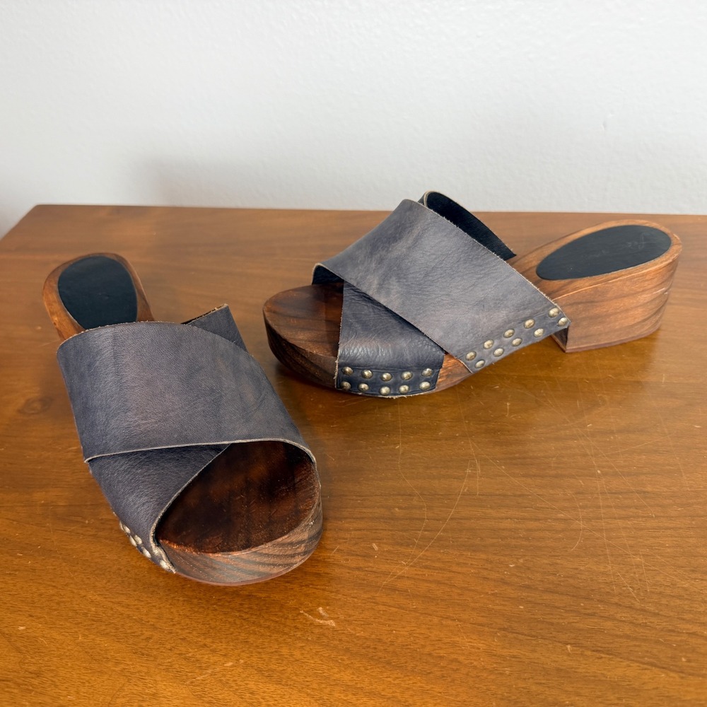 Free People Clog Sandals Womens 39 Purple Leather Studded Wood Platform
